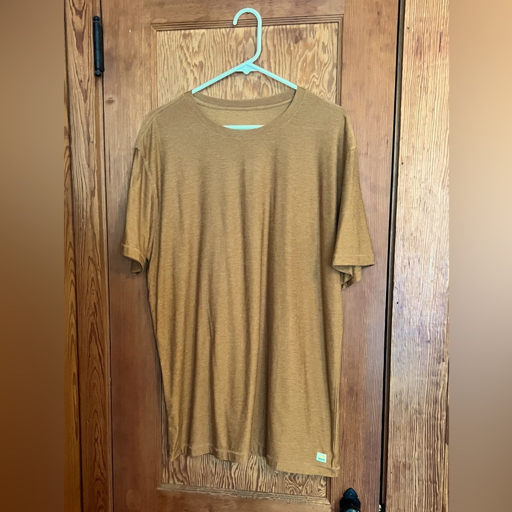 Men's Vuori Ponto Performance Short-Sleeve Shirt in Copper-Size XL